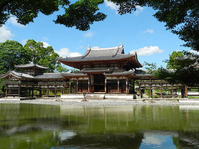 平等院鳳凰堂と阿字池　1052年（永承7年）京都府宇治市